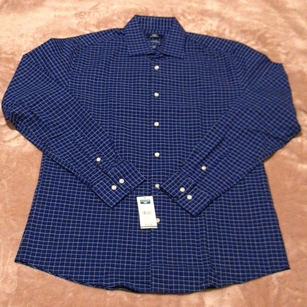 Men’s Dockers Long Sleeve Dress Shirt!